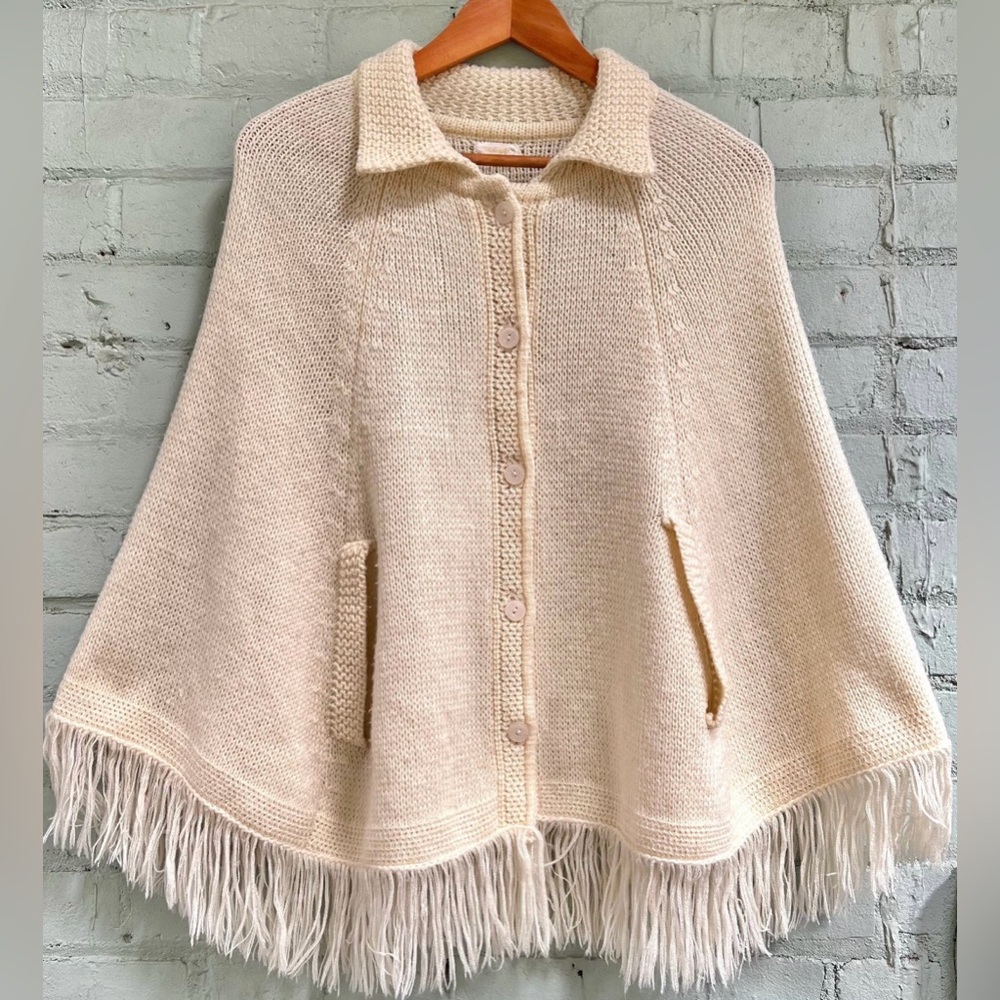 Vintage Cream Button-Up Knit Poncho with Fringe - Picture 3 of 5